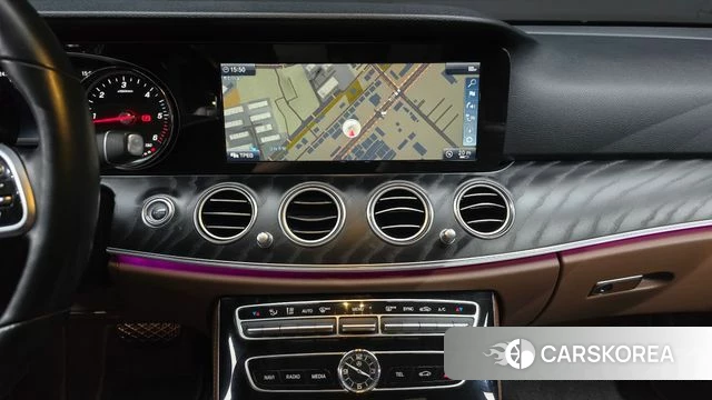 Mercedes-Benz E-Class W213 2019 Белый из Кореи, фото 6