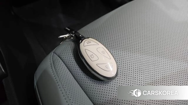 Hyundai Kona Hybrid (SX2) 2023 Белый из Кореи, фото 6