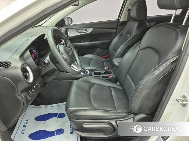 Kia The New K3 2nd generation 2021 Белый из Кореи, фото 6