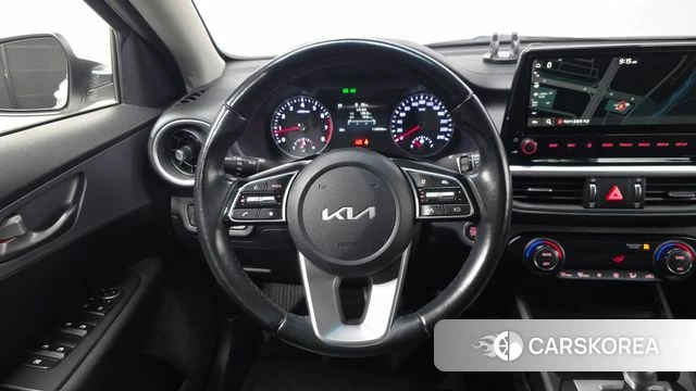 Kia The New K3 2nd generation 2021 Белый из Кореи, фото 6