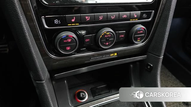 Volkswagen The New Passat 2018 Белый из Кореи, фото 6