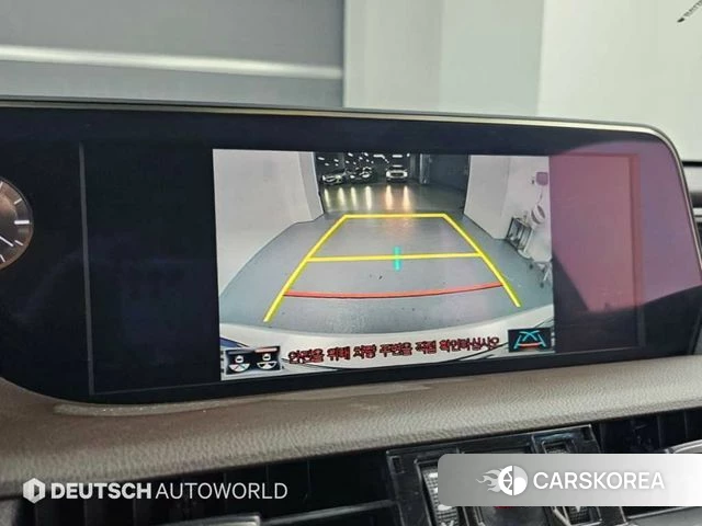 Lexus ES300h 7th generation 2018 Белый из Кореи, фото 6