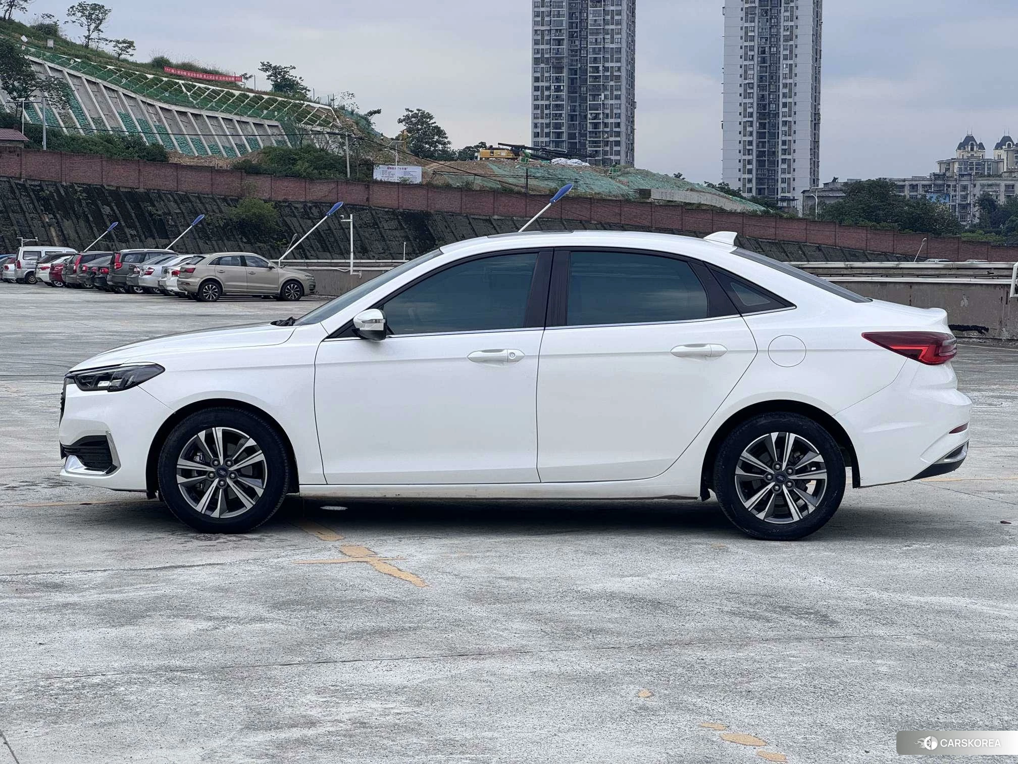 Ford Escort 2021 Белый из Китая, фото 6