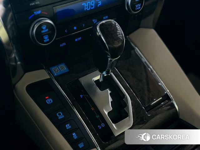 Toyota Vellfire 2022 Белый из Китая, фото 6