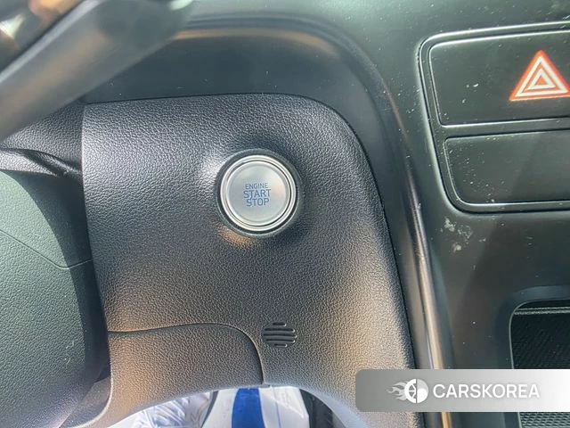 Hyundai Staria 2021 Серебряный из Кореи, фото 6