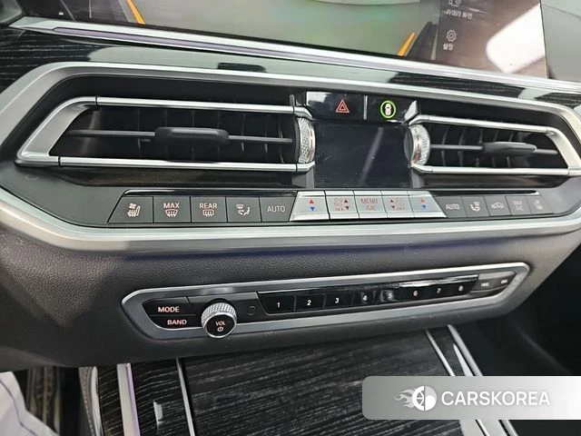 BMW X7 (G07) 2021 Белый из Кореи, фото 6