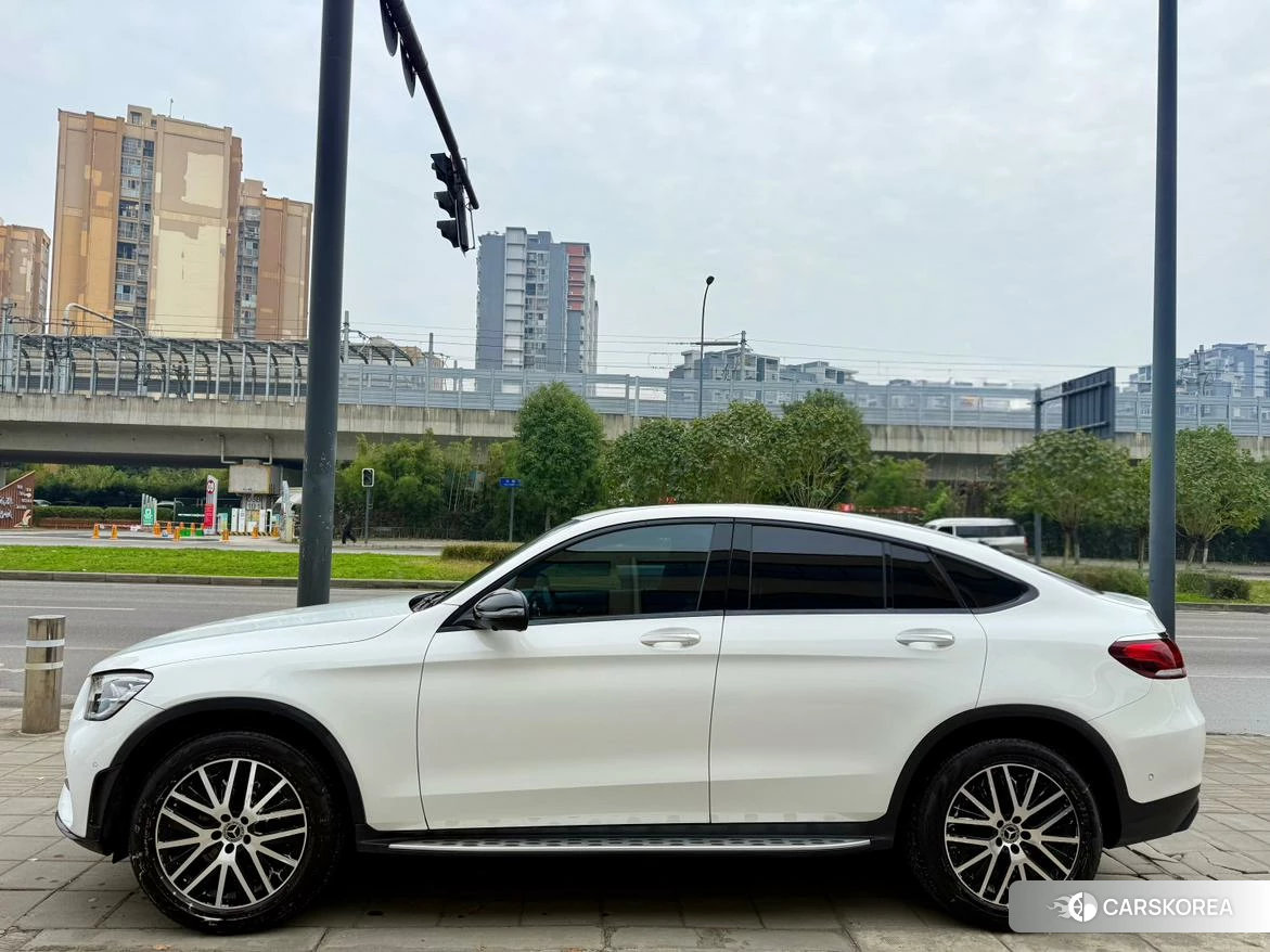 Mercedes-Benz GLC 2021 Белый из Китая, фото 6