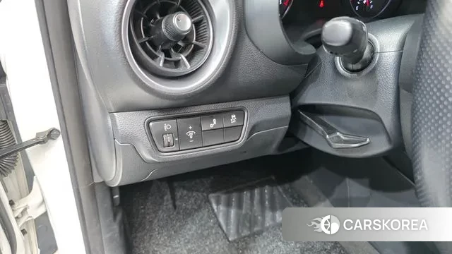 Kia The New K3 2nd generation 2021 Белый из Кореи, фото 6