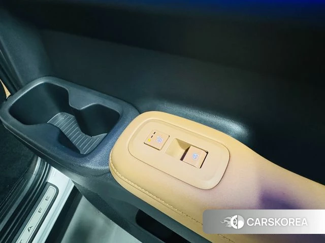 Hyundai Santa Fe (MX5) 2023 Белый из Кореи, фото 6