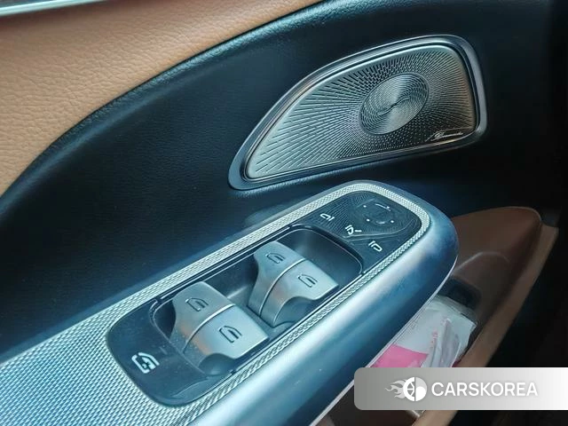 Mercedes-Benz E-Class 2024 Черный из Китая, фото 6