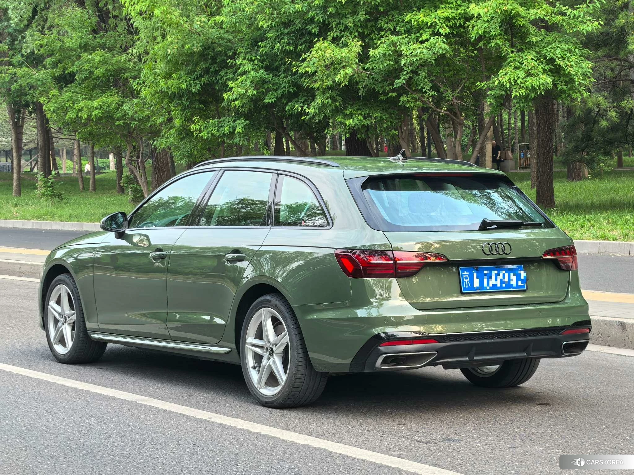 Audi A4L 2022 Зеленый из Китая, фото 6