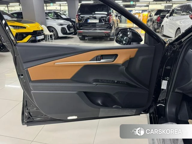 Toyota Camry (XV80) 2026 Черный из Кореи, фото 6