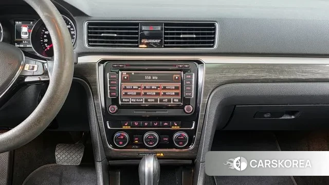 Volkswagen The New Passat 2018 Белый из Кореи, фото 6