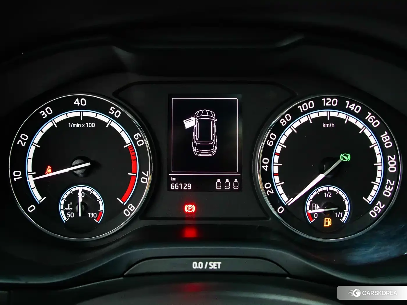 Skoda Karoq 2022 Белый из Китая, фото 6