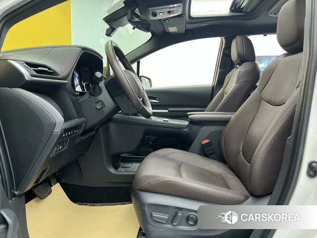 Toyota Sienna 2024 Белый из Китая, фото 6