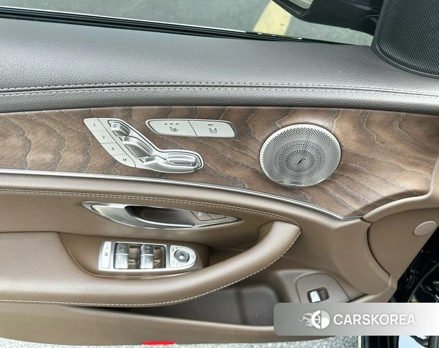 Mercedes-Benz E-Class 2022 Черный из Китая, фото 6
