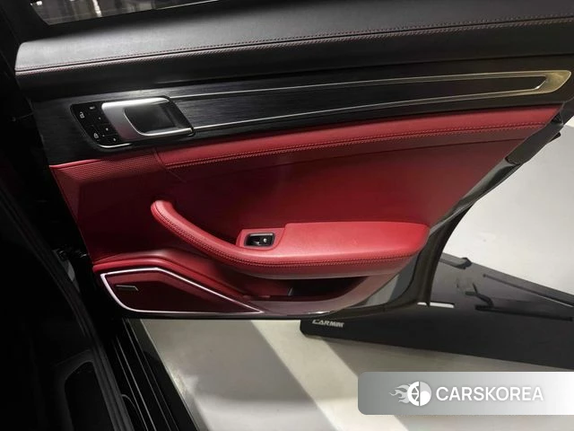 Porsche Panamera (971) 2020 Черный из Кореи, фото 6