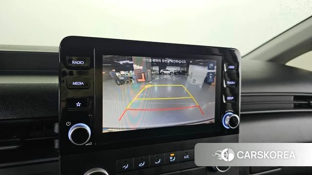 Hyundai Staria 2022 Белый из Кореи, фото 6