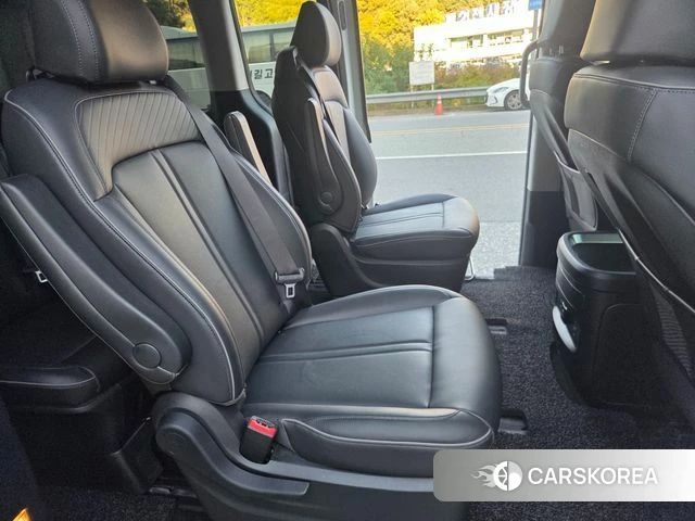 Hyundai Staria 2021 Белый из Кореи, фото 6