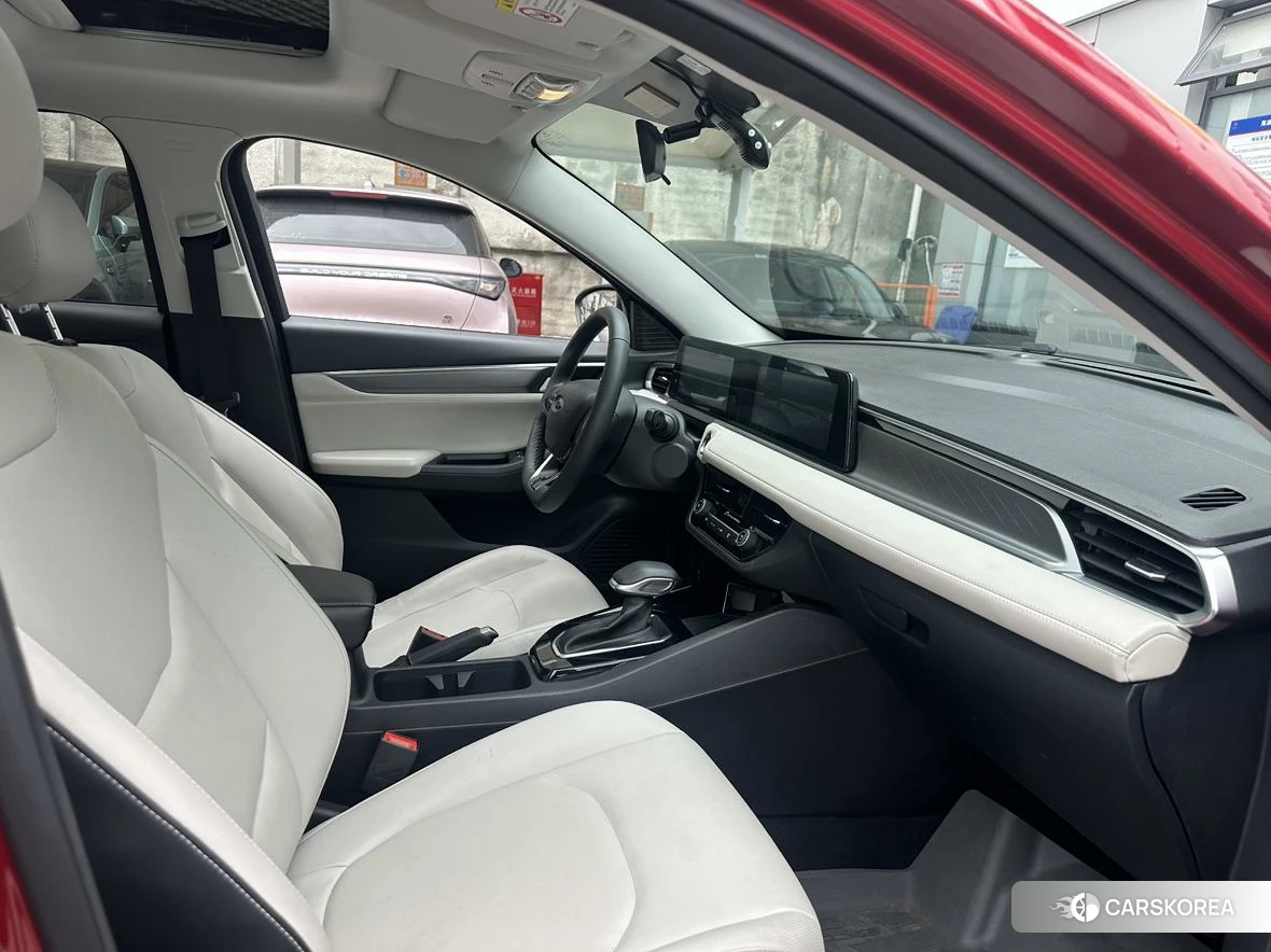 Ford Escort 2021 Красный из Китая, фото 6