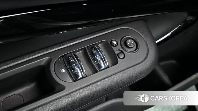 Mini Cooper D Clubman 2022 Серебристо-серый из Кореи, фото 6