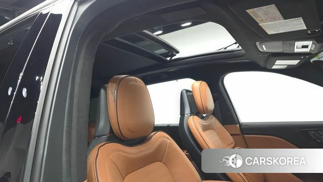 Lincoln Aviator 2nd generation 2022 Белый из Кореи, фото 6