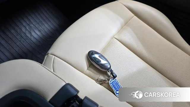 Hyundai Staria 2025 Белый из Кореи, фото 6