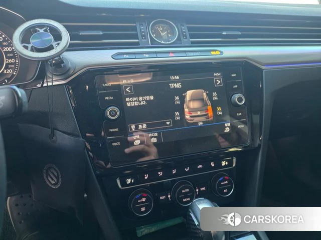 Volkswagen Arteon 2018 Белый из Кореи, фото 6
