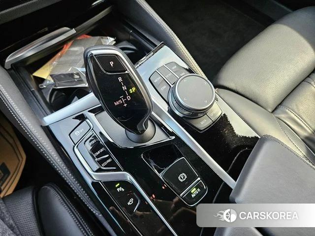 BMW 5 Series (G30) 2021 Белый из Кореи, фото 6