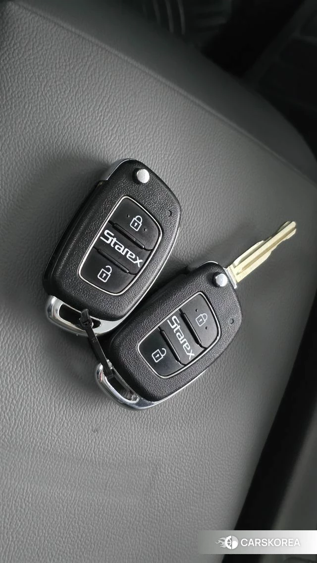 Hyundai The New Grand Starex 2019 Черный из Кореи, фото 6