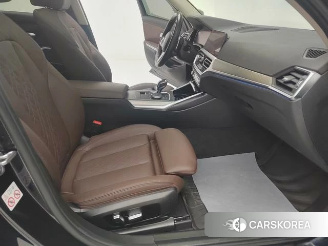 BMW 3 series 2022 Черный из Китая, фото 6