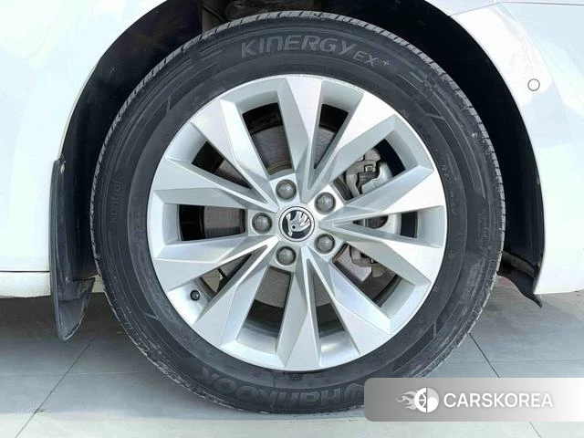 Skoda Superb 2021 Белый из Китая, фото 6