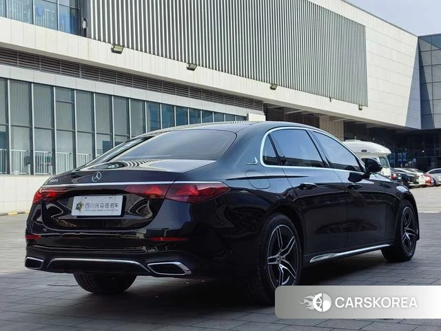 Mercedes-Benz E-Class 2025 Черный из Китая, фото 6