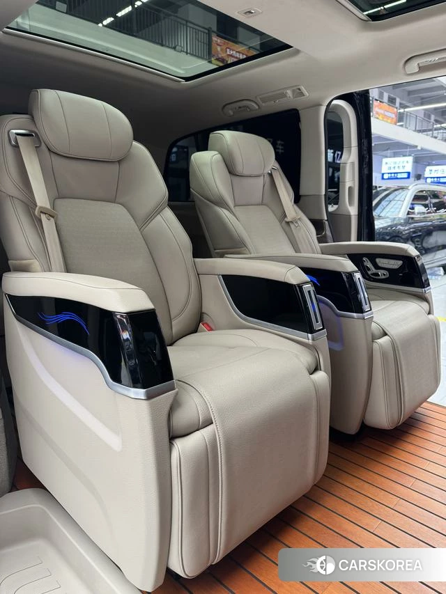Mercedes-Benz V-Class 2022 Черный из Китая, фото 6