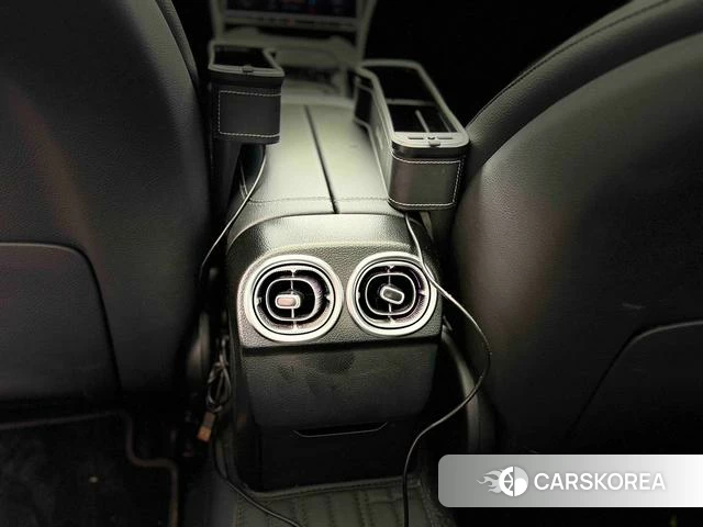 Mercedes-Benz C-class 2024 Белый из Китая, фото 6