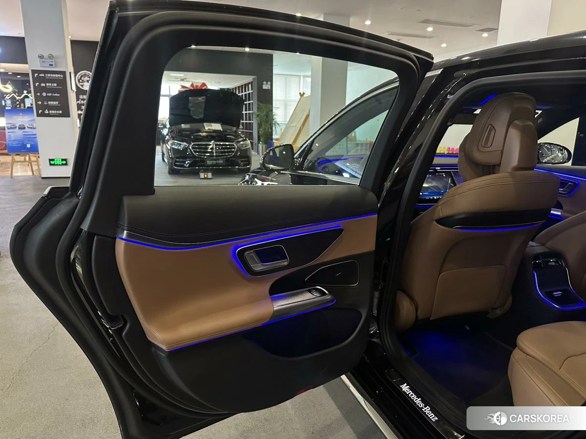 Mercedes-Benz E-Class 2023 Черный из Китая, фото 6