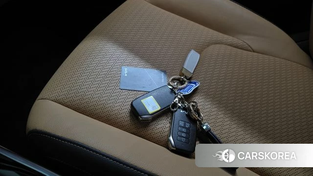 Kia Carnival 4th generation 2022 Белый из Кореи, фото 6