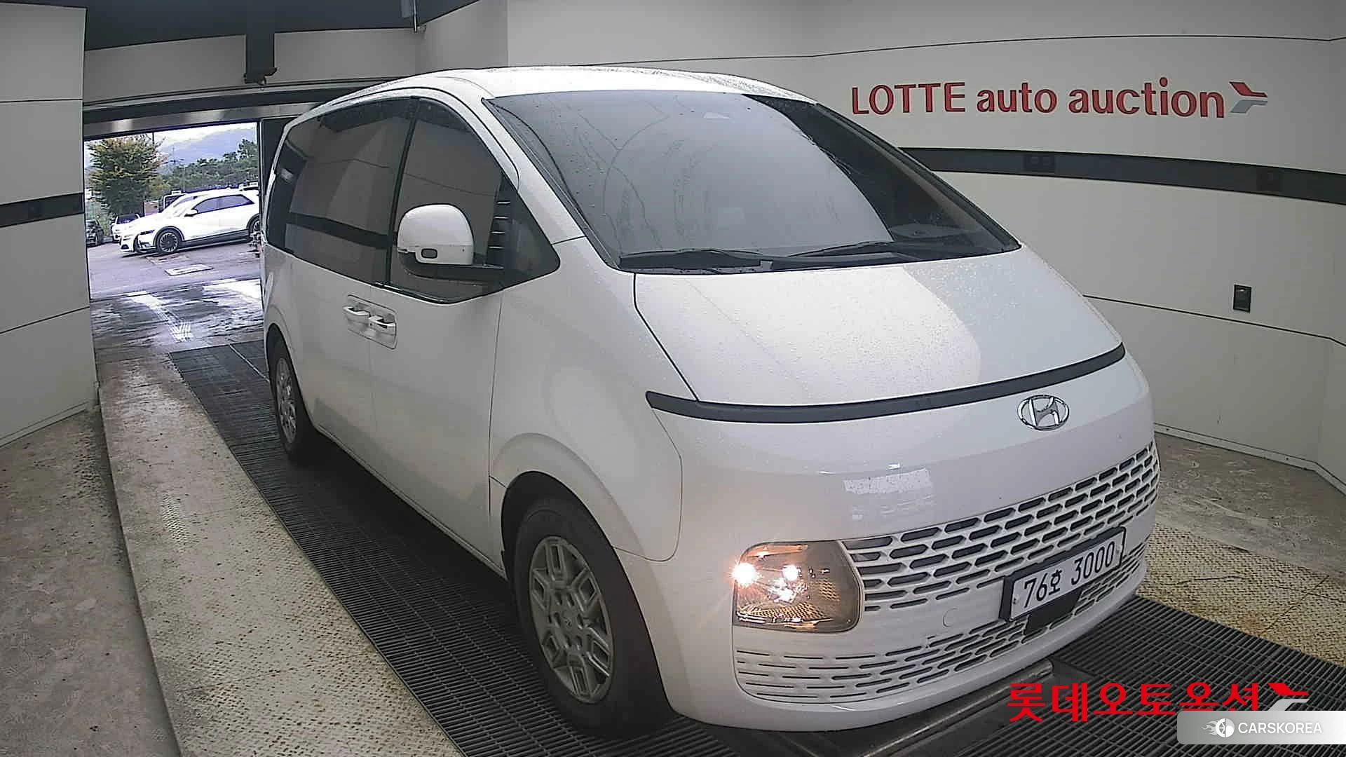 Hyundai Staria 2022 Белый из Кореи, фото 6