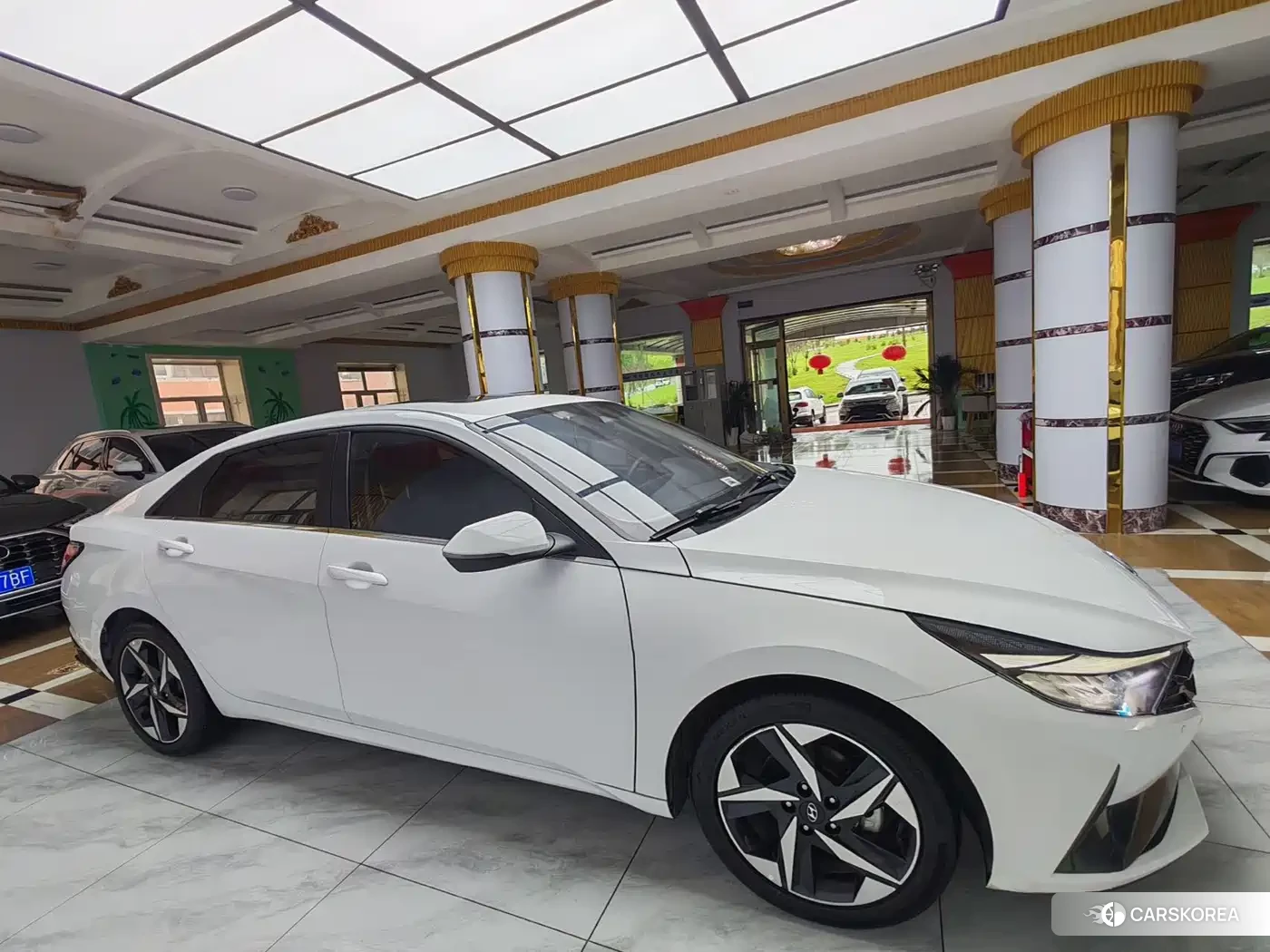 Hyundai Elantra 2022 Белый из Китая, фото 6