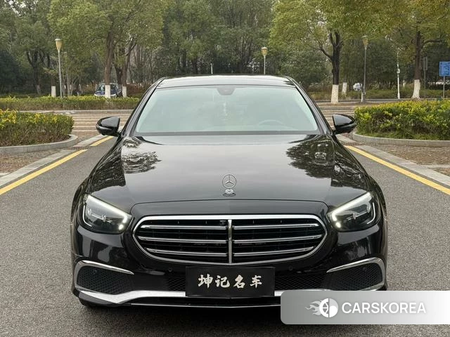 Mercedes-Benz E-Class 2023 Черный из Китая, фото 6