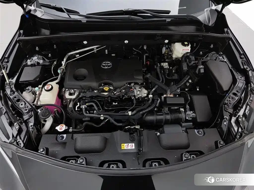 Toyota Harrier 2023 Черный из Китая, фото 6