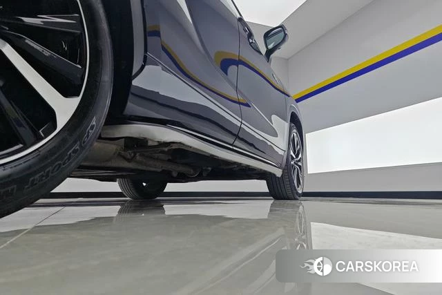 Toyota Crown 2023 Черный из Китая, фото 6