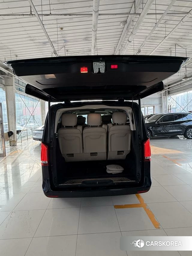 Mercedes-Benz V-Class 2022 Синий из Китая, фото 6