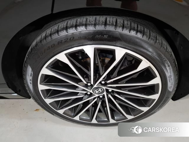 Hyundai Grandeur Hybrid (GN7) 2023 Черный из Кореи, фото 6