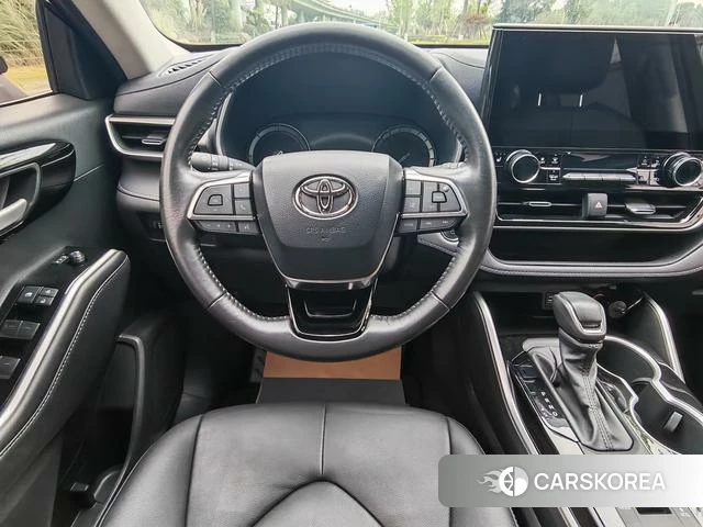 Toyota Highlander 2023 Черный из Китая, фото 6