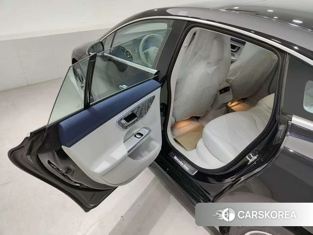 Mercedes-Benz EQE 2025 Черный из Китая, фото 6