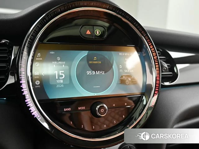 Mini Cooper 2023 Красный из Кореи, фото 6