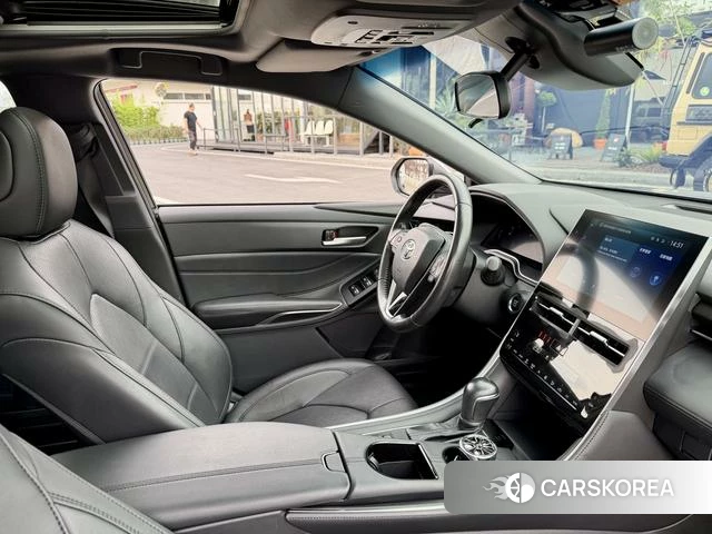 Toyota Avalon 2024 Серебристо-серый из Китая, фото 6