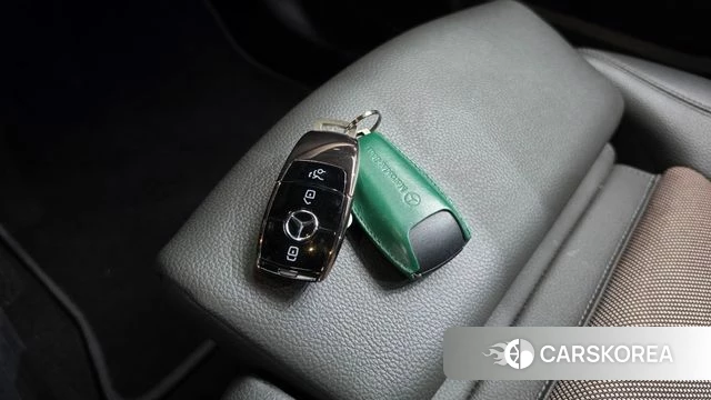 Mercedes-Benz EQA H243 2021 Белый из Кореи, фото 6