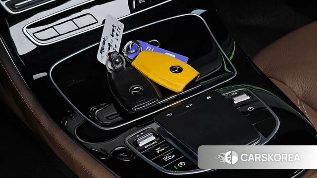 Mercedes-Benz E-Class W213 2021 Черный из Кореи, фото 6